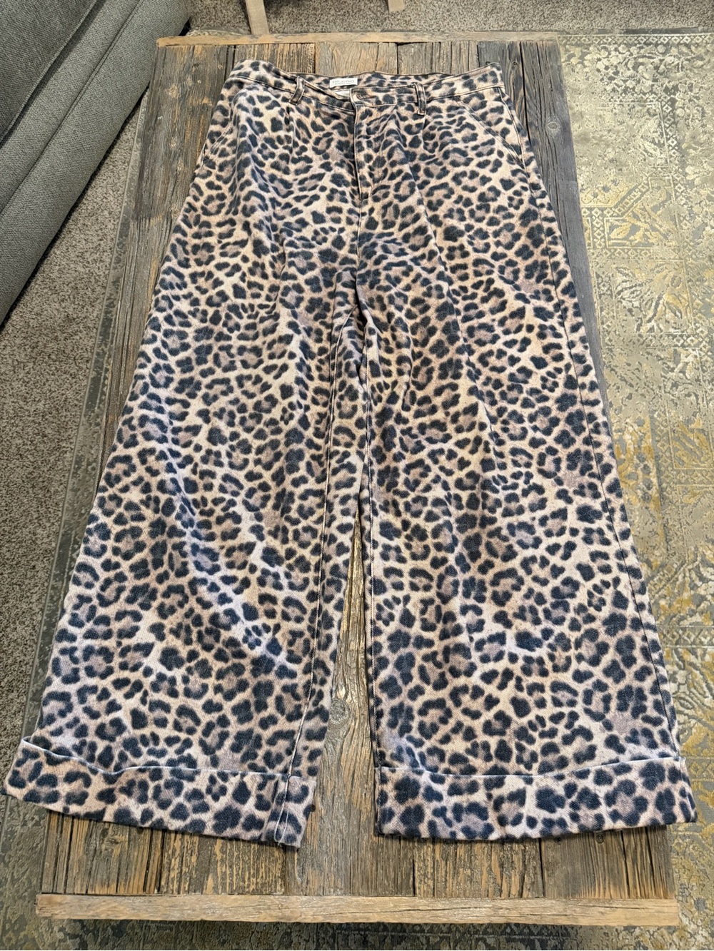 Wide Leg Cuffed Leopard Denim Pants - Sz 31